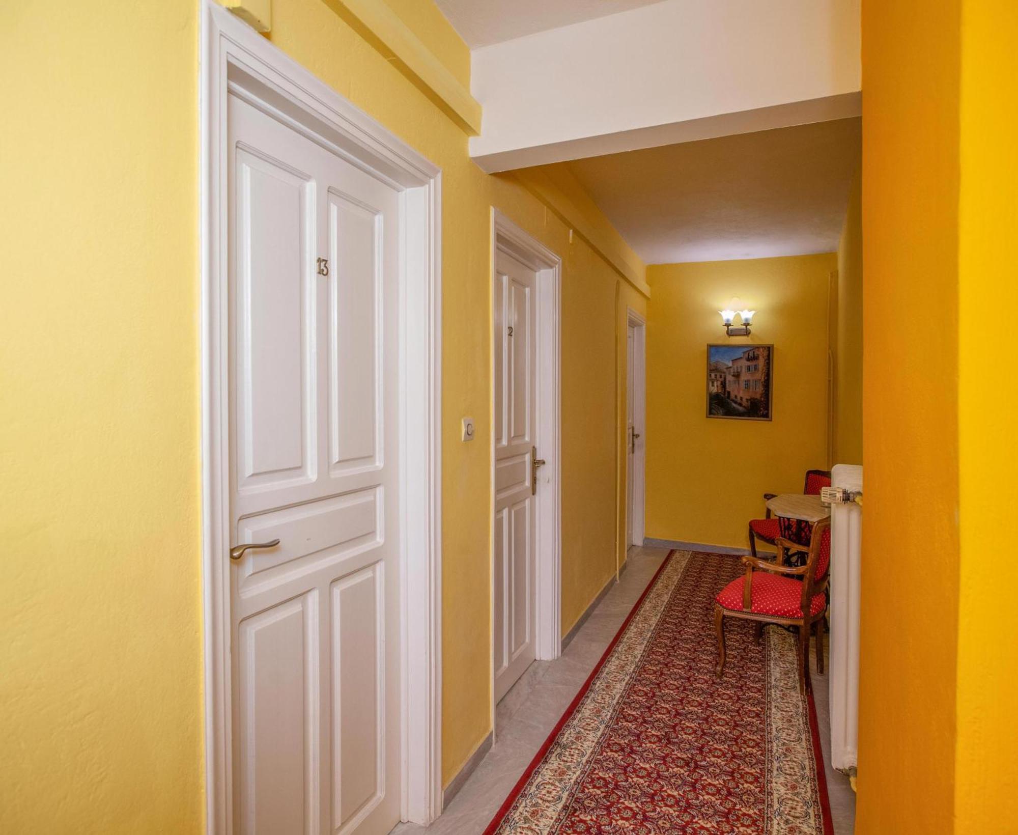 Byron Traditional Hotel Nafplion Exteriör bild