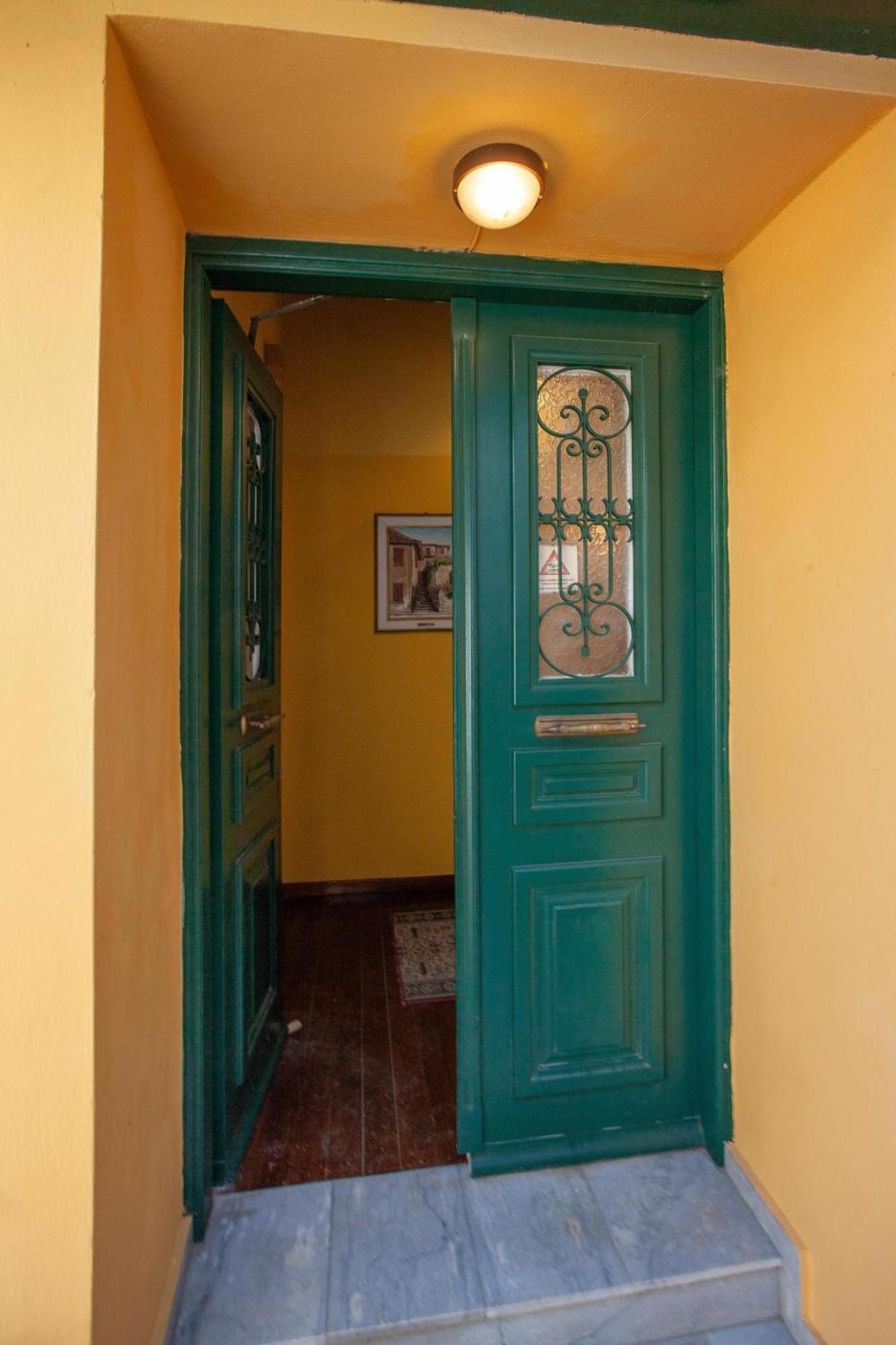 Byron Traditional Hotel Nafplion Exteriör bild