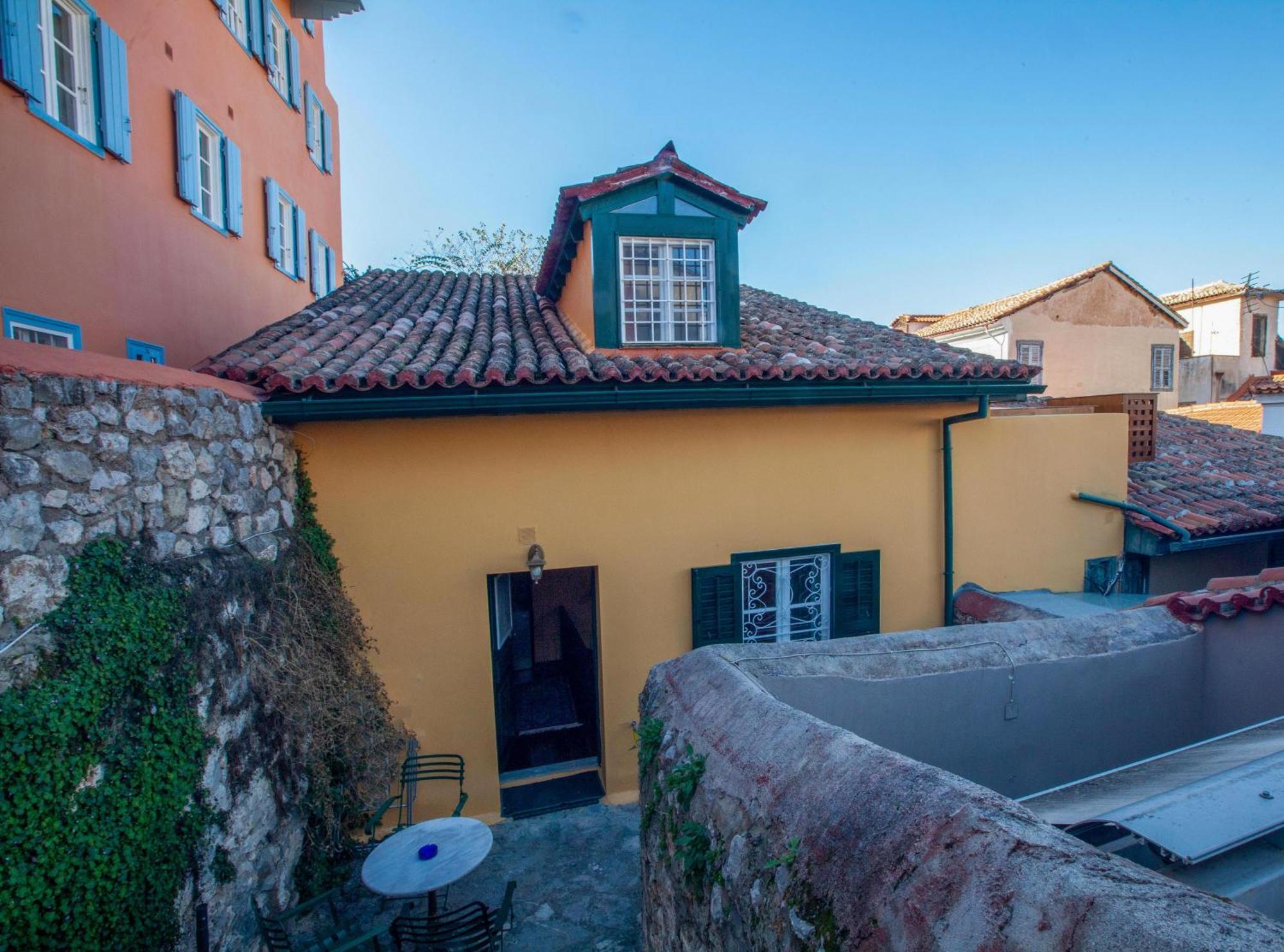 Byron Traditional Hotel Nafplion Exteriör bild