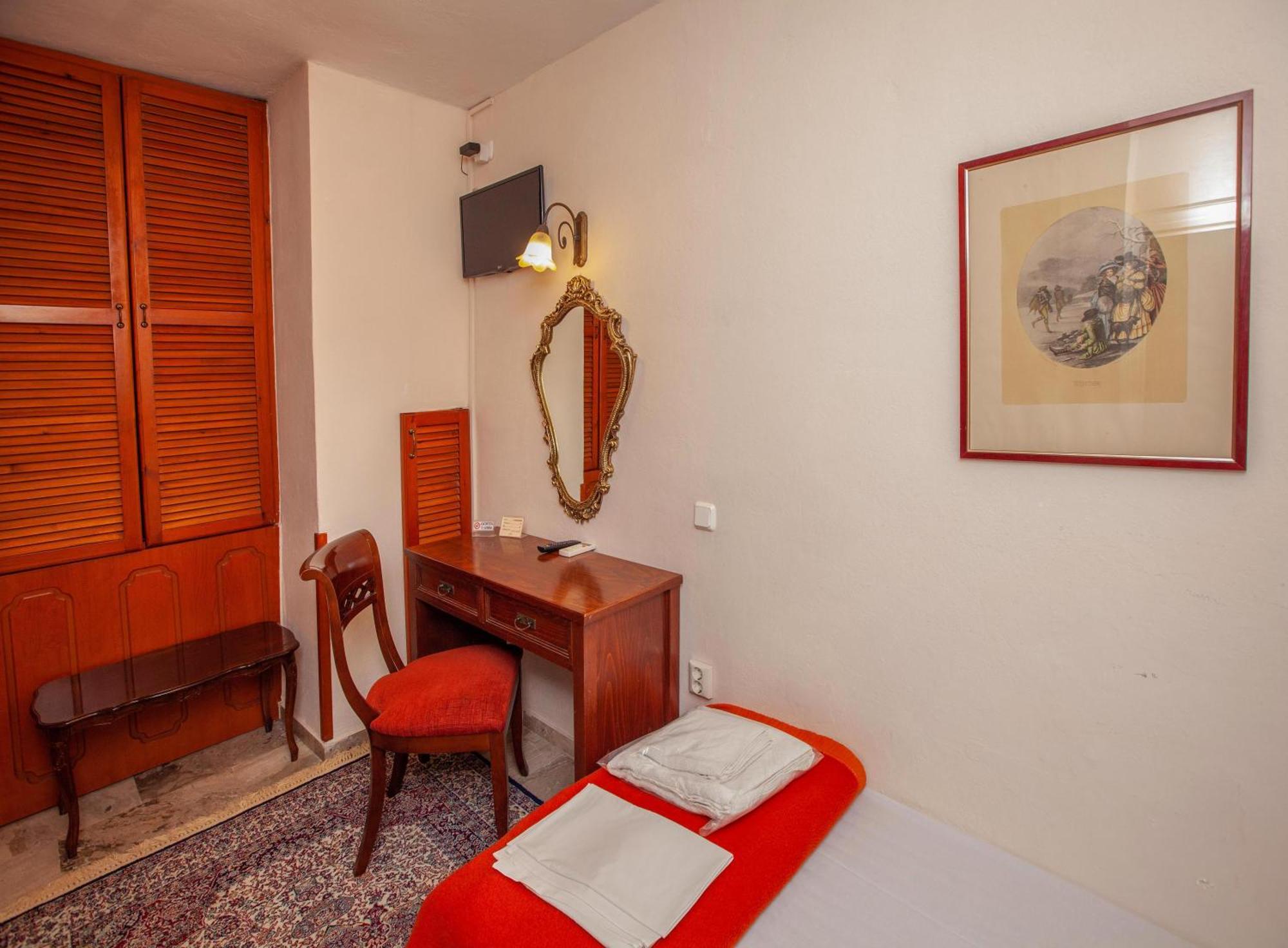 Byron Traditional Hotel Nafplion Rum bild