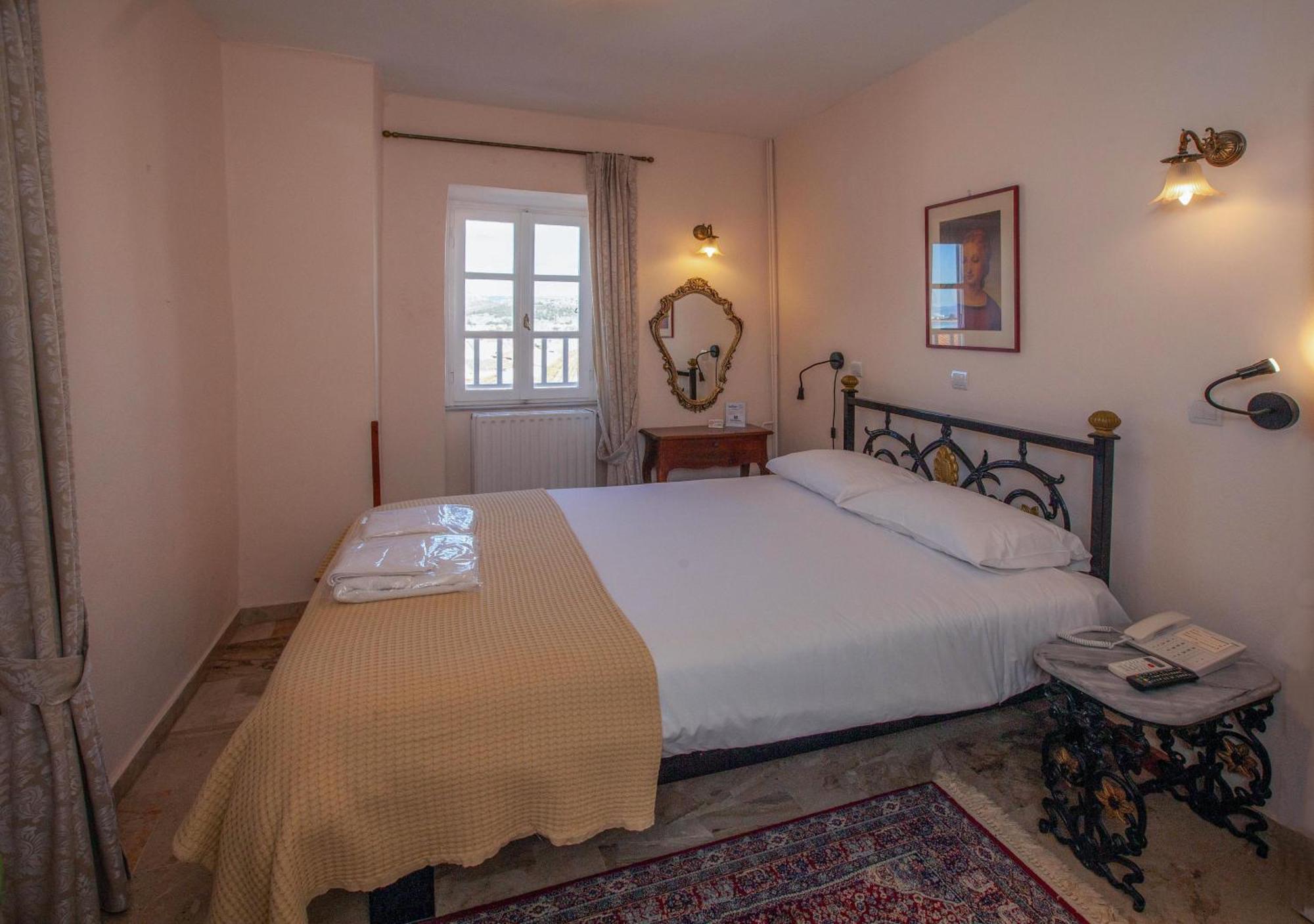 Byron Traditional Hotel Nafplion Rum bild