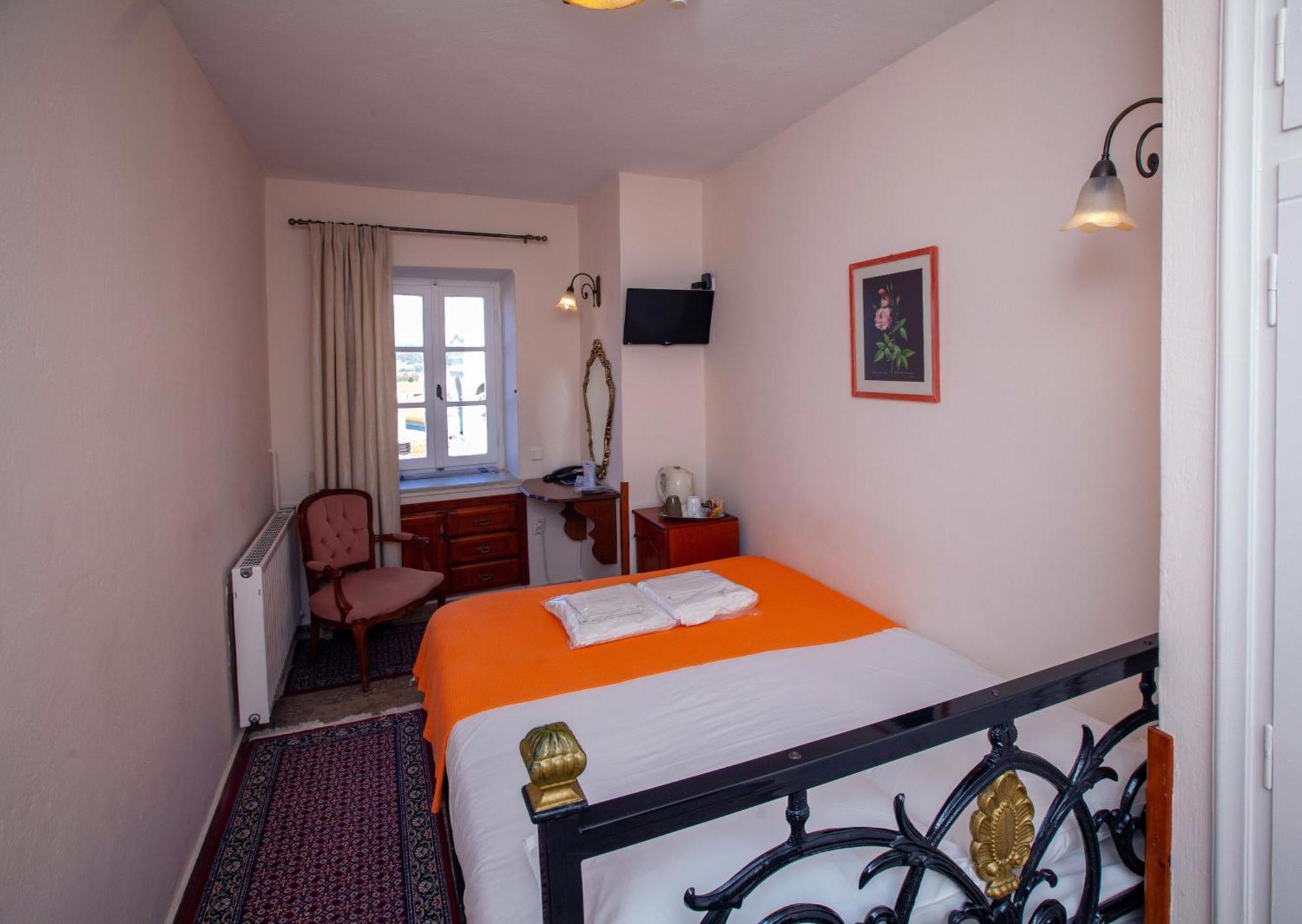 Byron Traditional Hotel Nafplion Rum bild