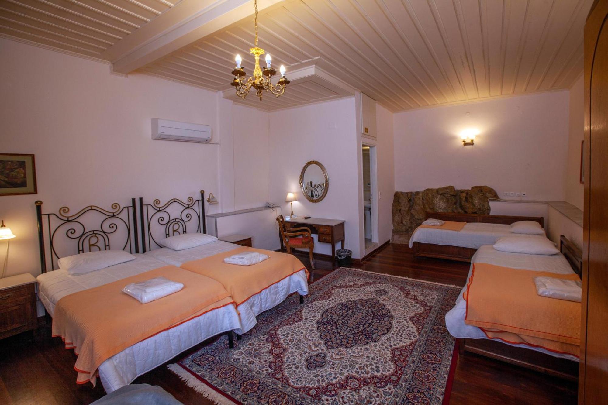 Byron Traditional Hotel Nafplion Rum bild
