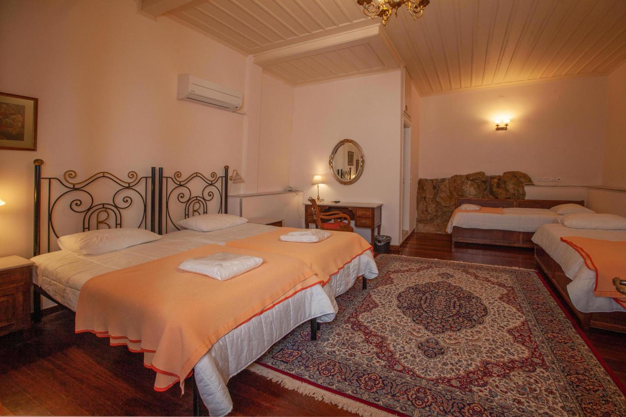 Byron Traditional Hotel Nafplion Rum bild